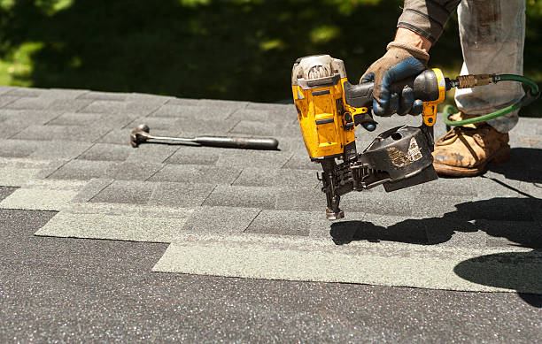 Best Roof Gutter Cleaning  in Gillette, WY